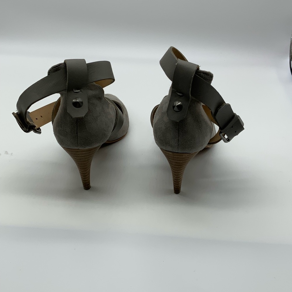 Joe’s Jeans Heels - Picture 3 of 4